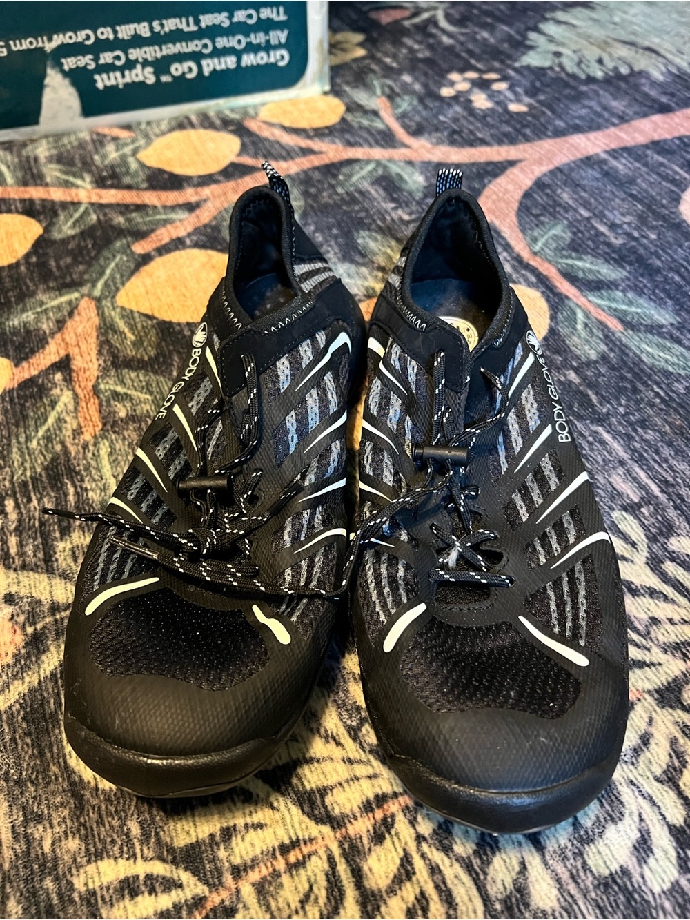 Body Glove Black and White Athletic Water Shoes NWOT